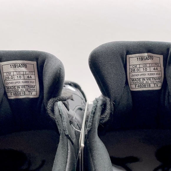 Asics Disney x Gel PTG ‘Mickey’s 90th’, New w/ Box, Size 10 - Picture 11 of 14